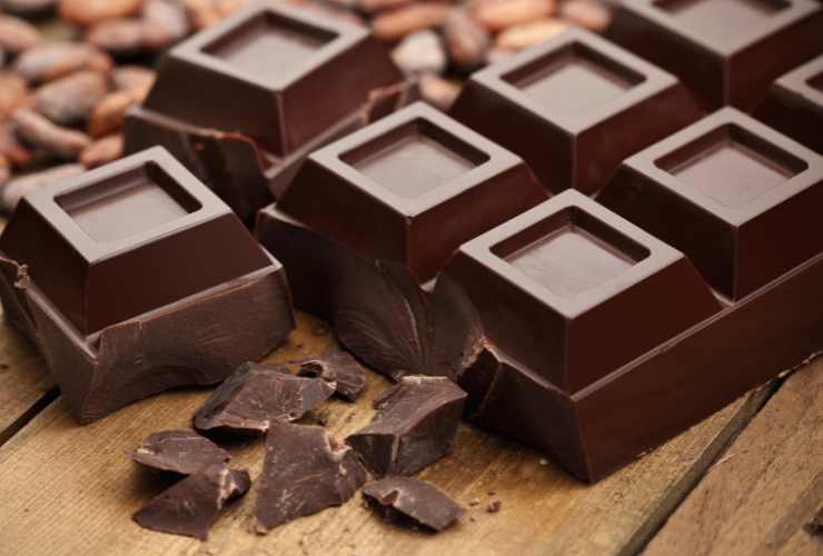 tavola di cioccolato fondente