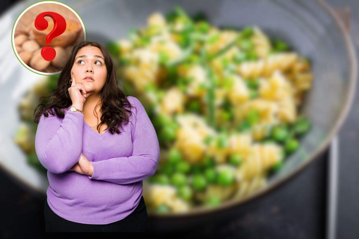pasta e piselli nel piatto, punto interrogativo su noce moscata e donna che pensa