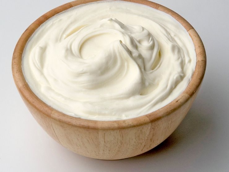 ciotola con crema al mascarpone